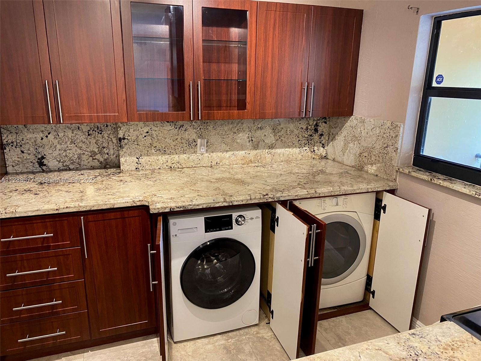 MIAMI LAKES LOCH LOMOND E - Residential Lease