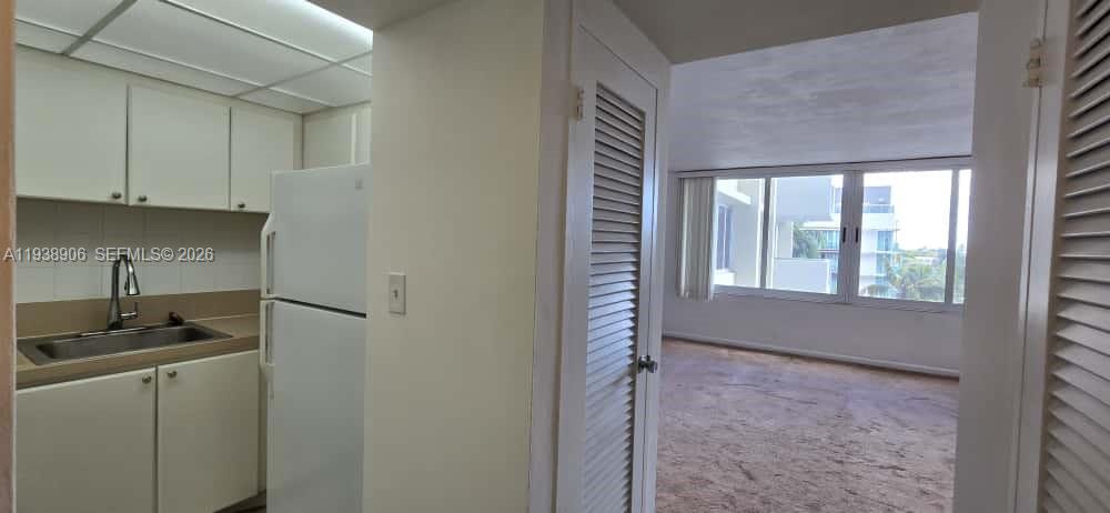 MIRADOR 1200 CONDO - Residential Lease