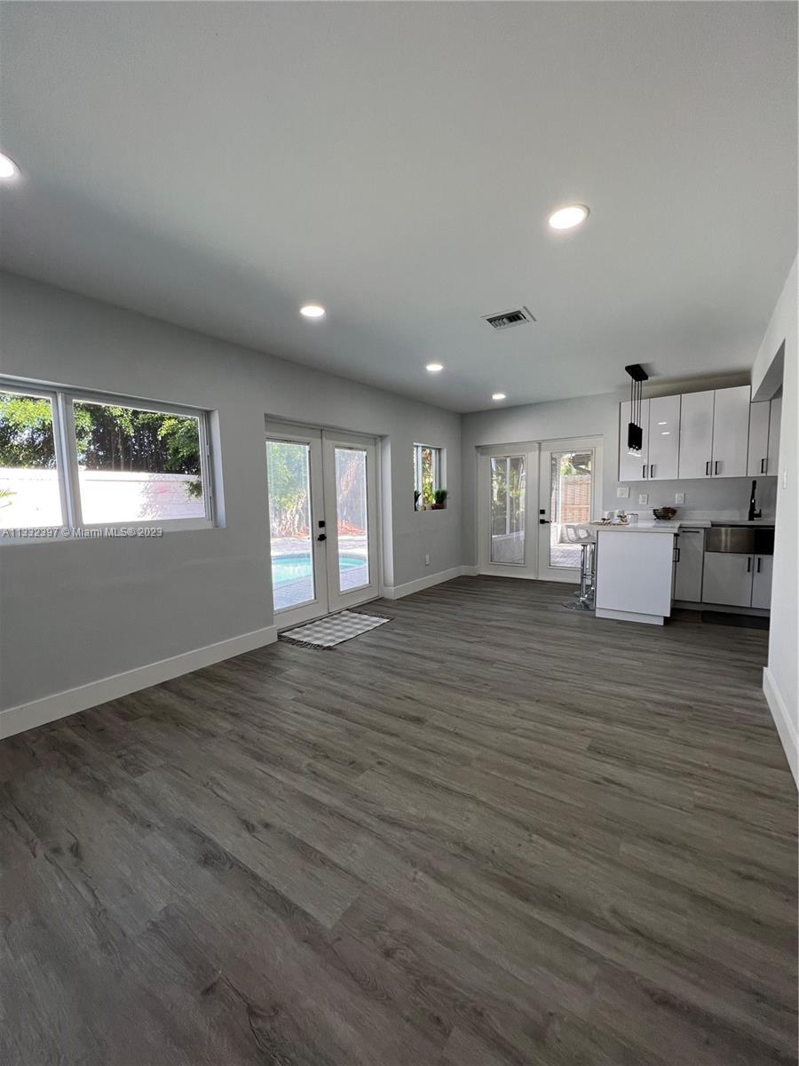 NORTH ANDREWS GARDENS 2ND - Residential Lease
