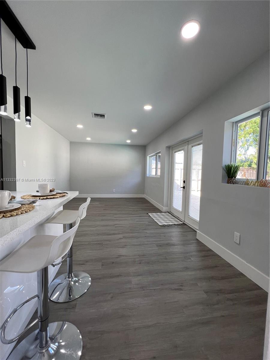 NORTH ANDREWS GARDENS 2ND - Residential Lease