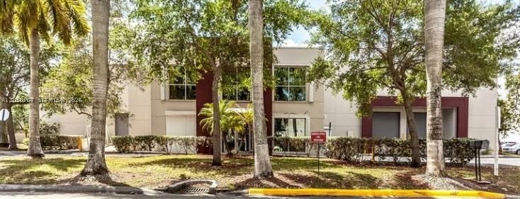 ~ 12,860 SF TOTAL
~ 1,200 SF OFFICE (1ST FLOOR)
~ 1,200 SF OFFICE (2ND FLOOR OPEN AREA WITH
TWO PRIVATE OFFICES)
~ 10,460 SF WAREHOUSE
FULLY AIR-CONDITIONED
2 DOCK HIGH DOORS + 1 RAMP
20' CEILING HEIGHT
19 PARKING SPACES
BUILT IN 2000
ELEVATOR
PROPERTY TAX $46,855.04
MONTHLY ASSOCIATION FEES: $637.90
GREAT LOCATION!!!! CLOSE PROXIMITY TO FL
TURNPIKE AND SR-826