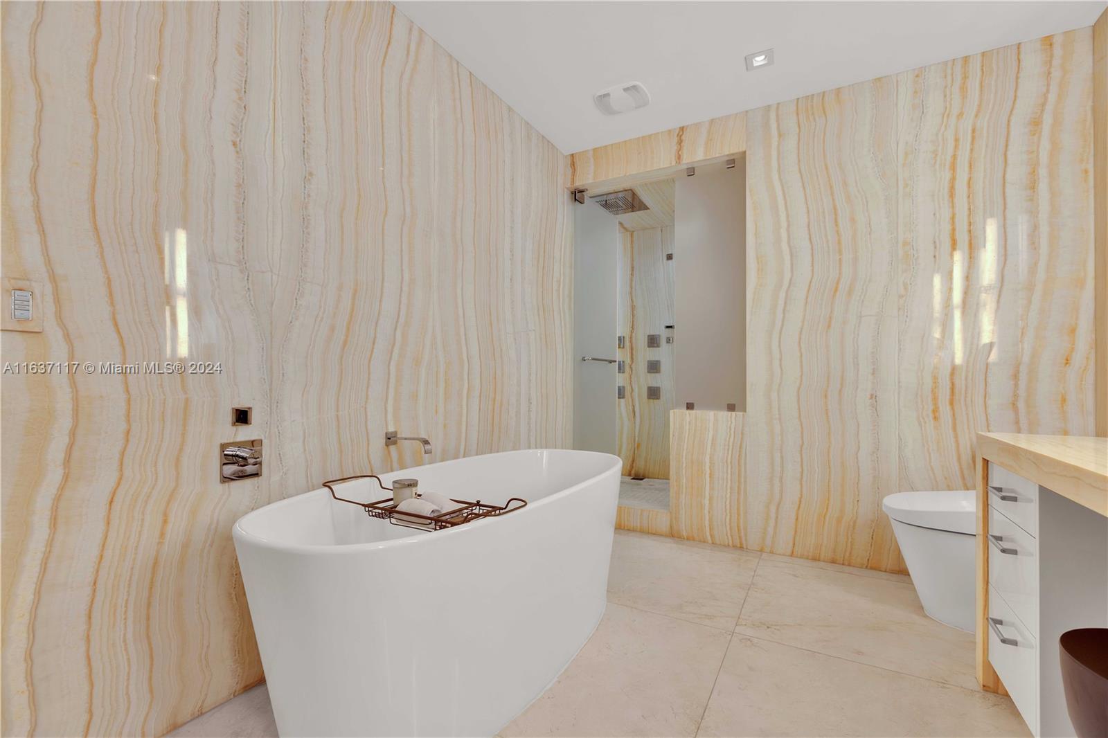17749 COLLINS AVENUE COND - Residential