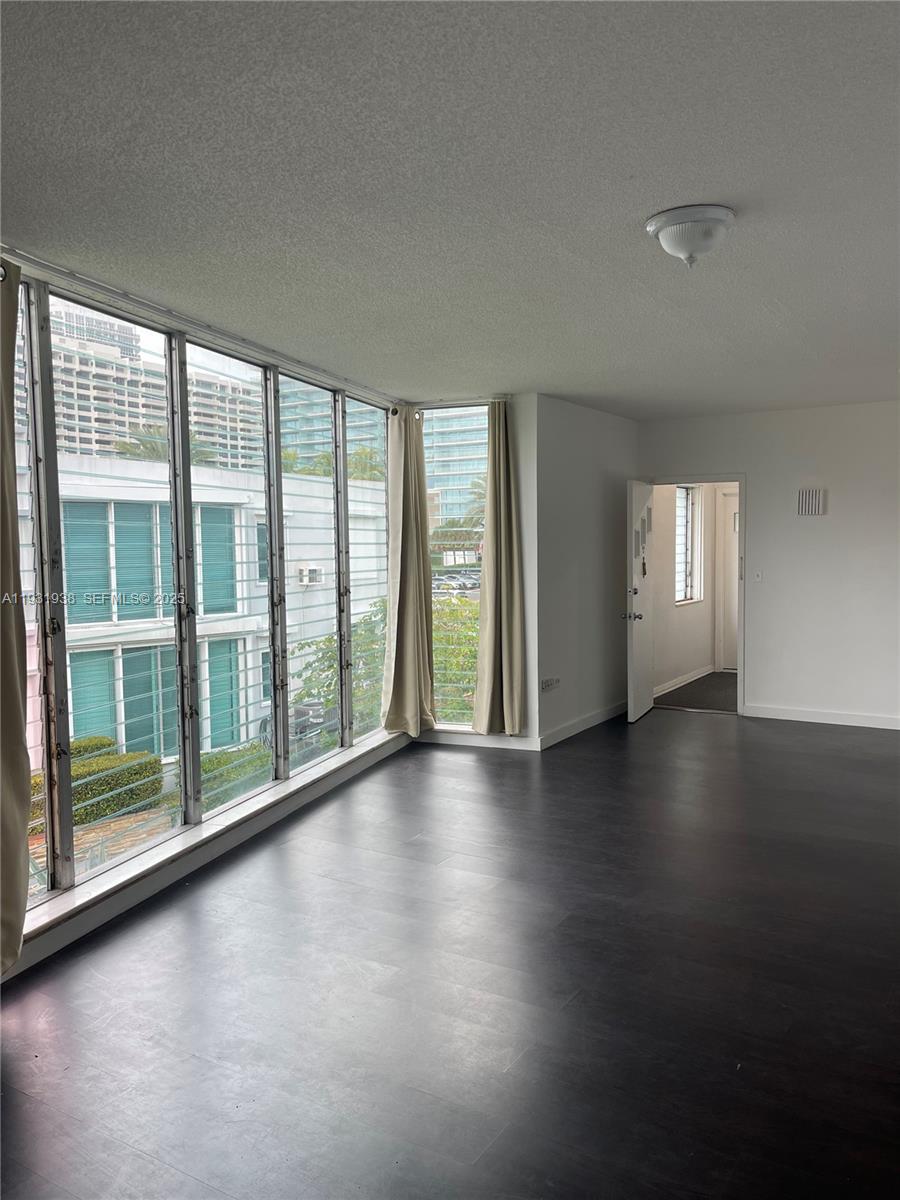 BROWNSTONE CO-OP APTS INC - Residential