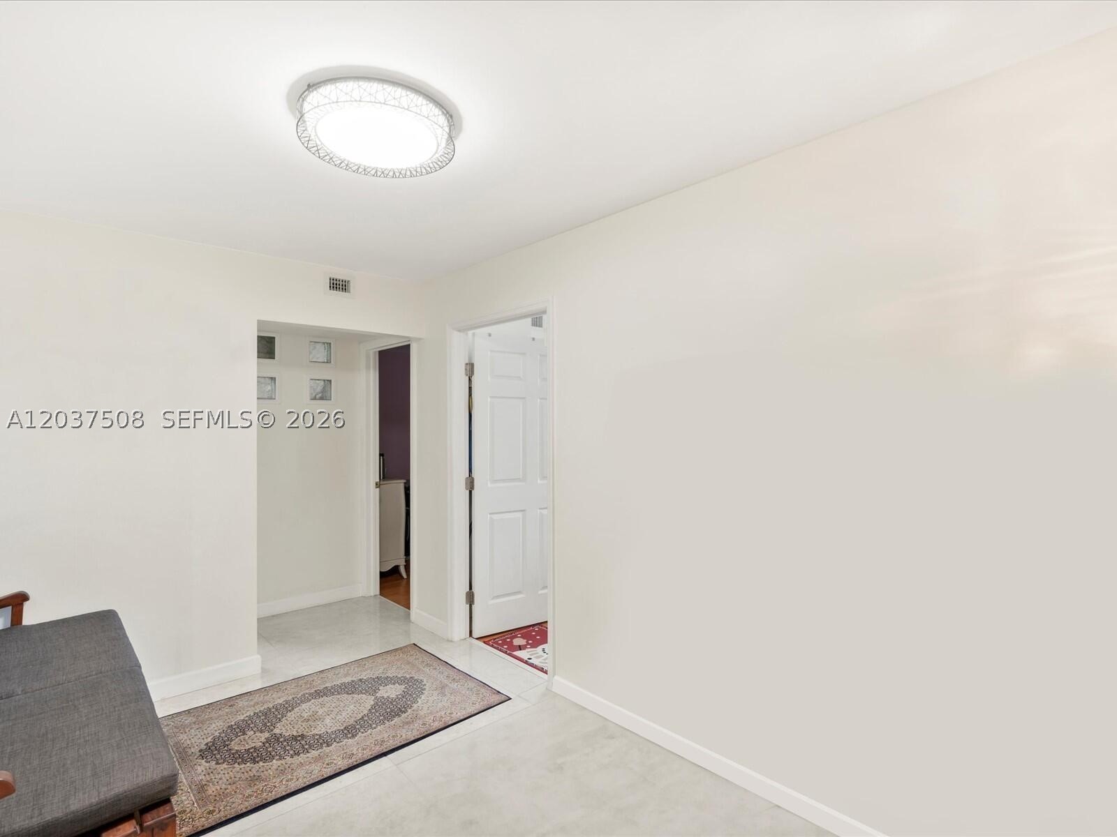 DEL PRADO CONDO - Residential