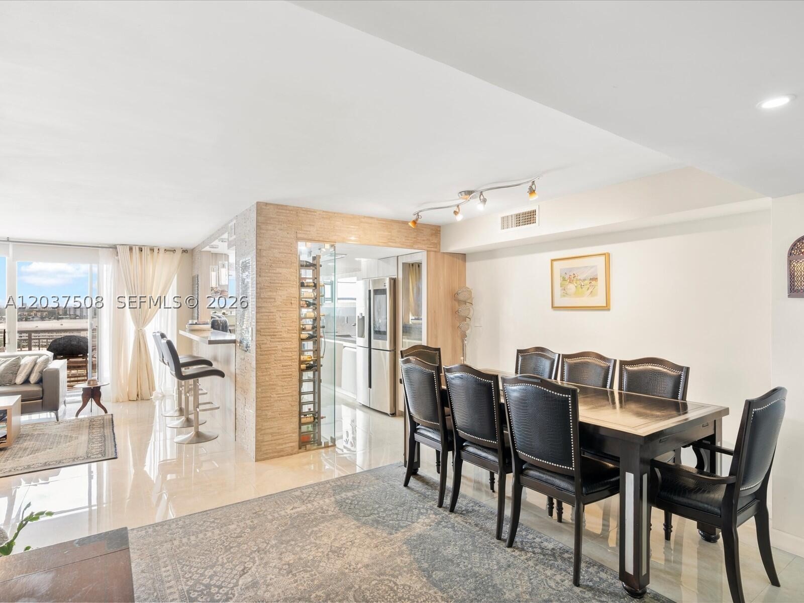 DEL PRADO CONDO - Residential