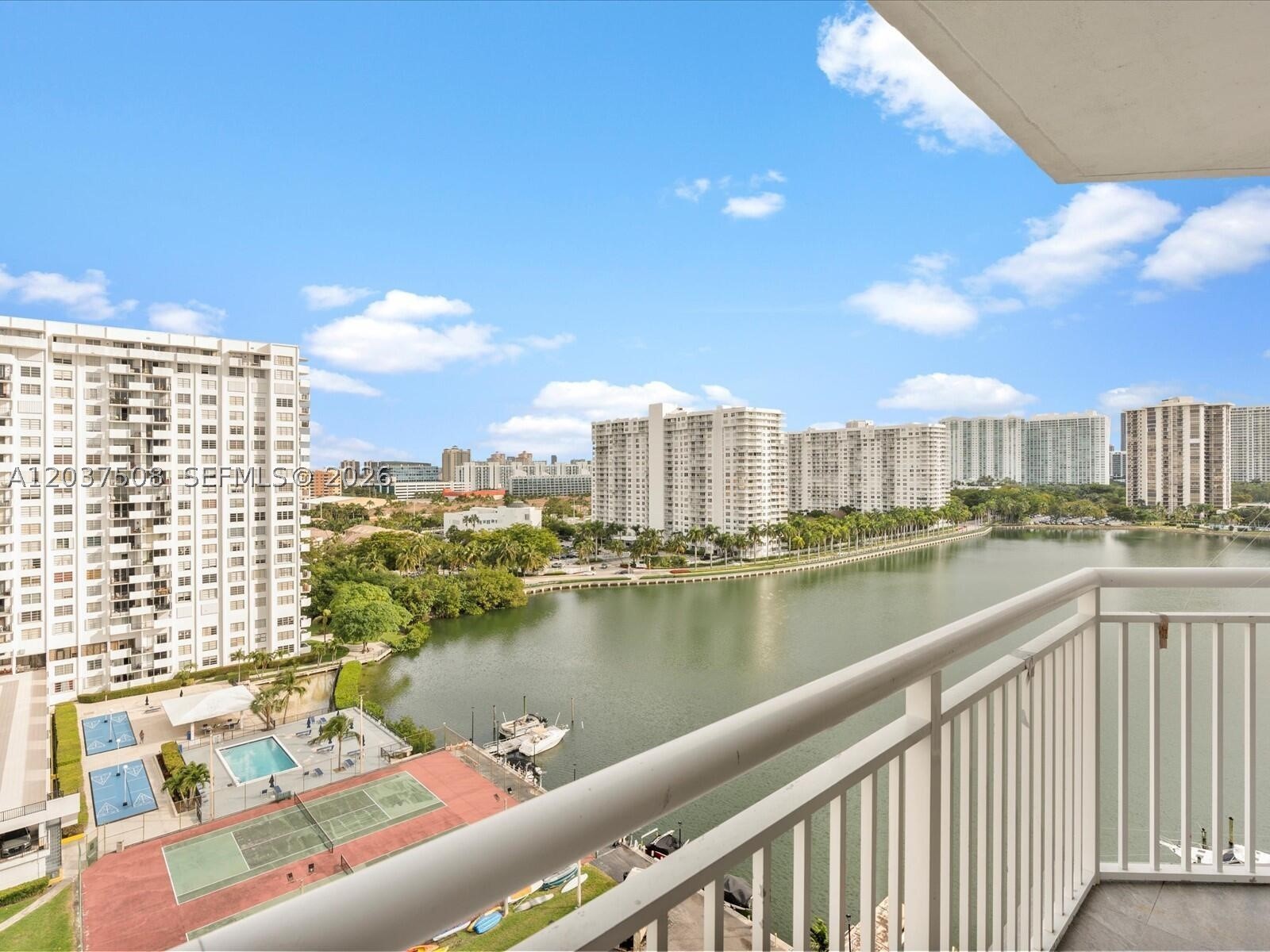 DEL PRADO CONDO - Residential