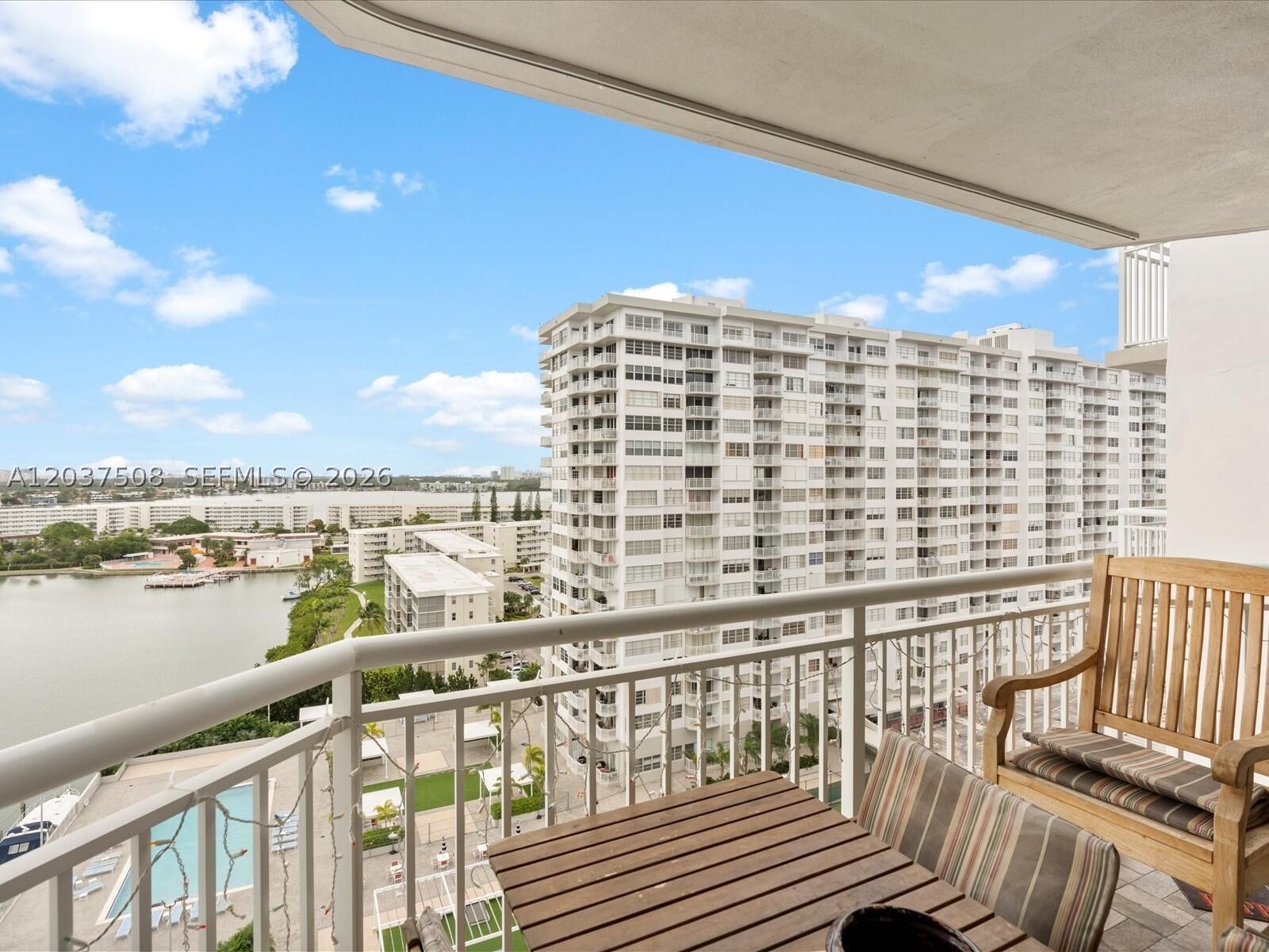 DEL PRADO CONDO - Residential