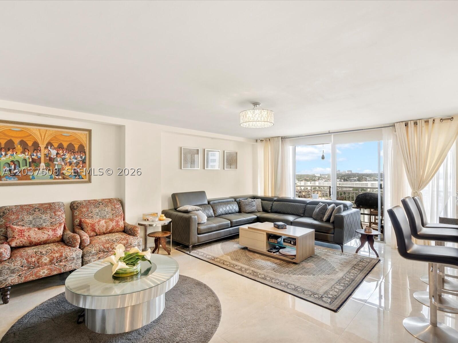 DEL PRADO CONDO - Residential