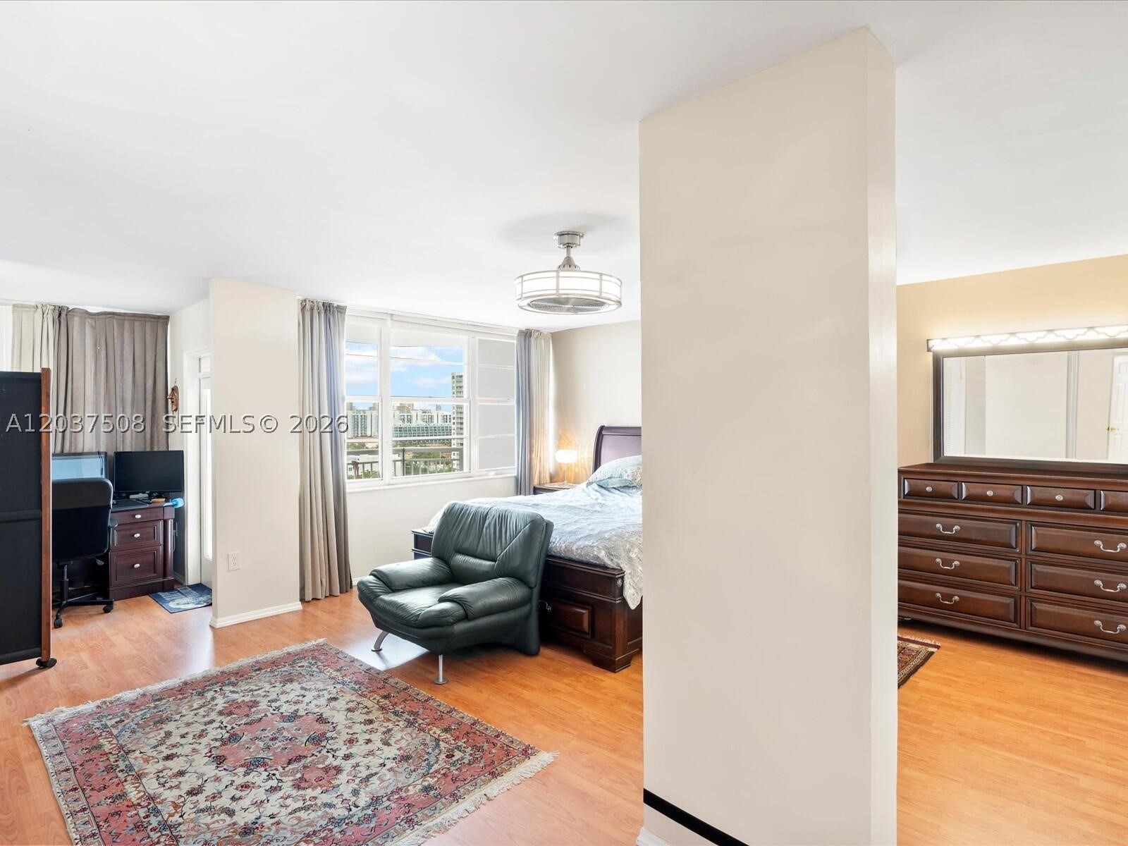 DEL PRADO CONDO - Residential