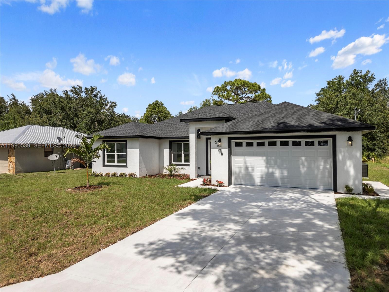 SUN N LAKE EST OF SEBRING - Residential
