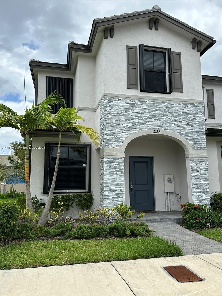 Don't miss out on this beautiful, well-located corner townhome! Featuring 3 bedrooms, 2.5 baths, and modern upgrades throughout, this home is perfect for comfortable living and entertaining. Enjoy a spacious primary suite with vaulted ceilings and a private bath, two additional bedrooms, and a guest-friendly half bath on the main floor. The stylish kitchen boasts white quartz counters and backsplash, opening to a private patio with concrete and turf—ideal for grilling and gatherings. Community amenities include a pool and play area, and you're just a short walk to Publix and local restaurants. Motivated seller—act fast and make it yours!