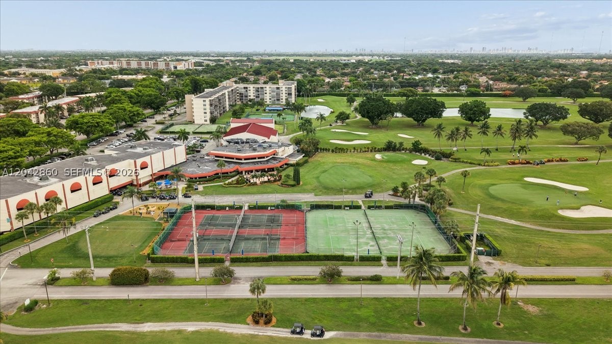 HOLLYBROOK GOLF AND TENNIS - Residential Lease