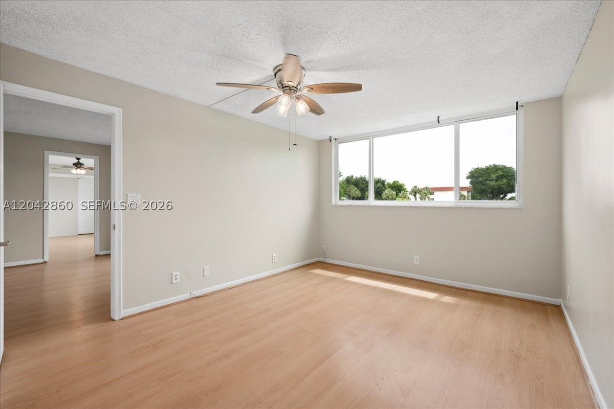 HOLLYBROOK GOLF AND TENNIS - Residential Lease