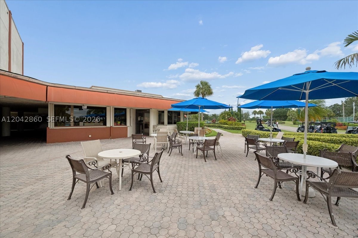 HOLLYBROOK GOLF AND TENNIS - Residential Lease