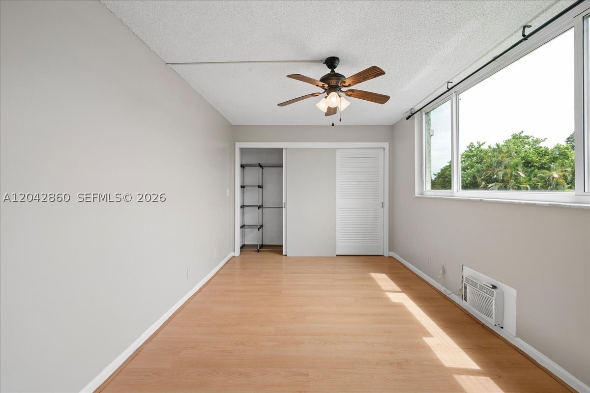 HOLLYBROOK GOLF AND TENNIS - Residential Lease