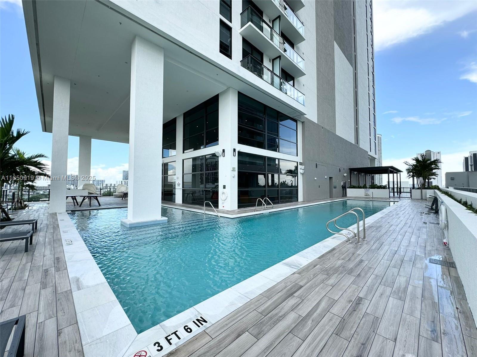 ROBBINS-GRAHAM & CHILLING - Residential Lease