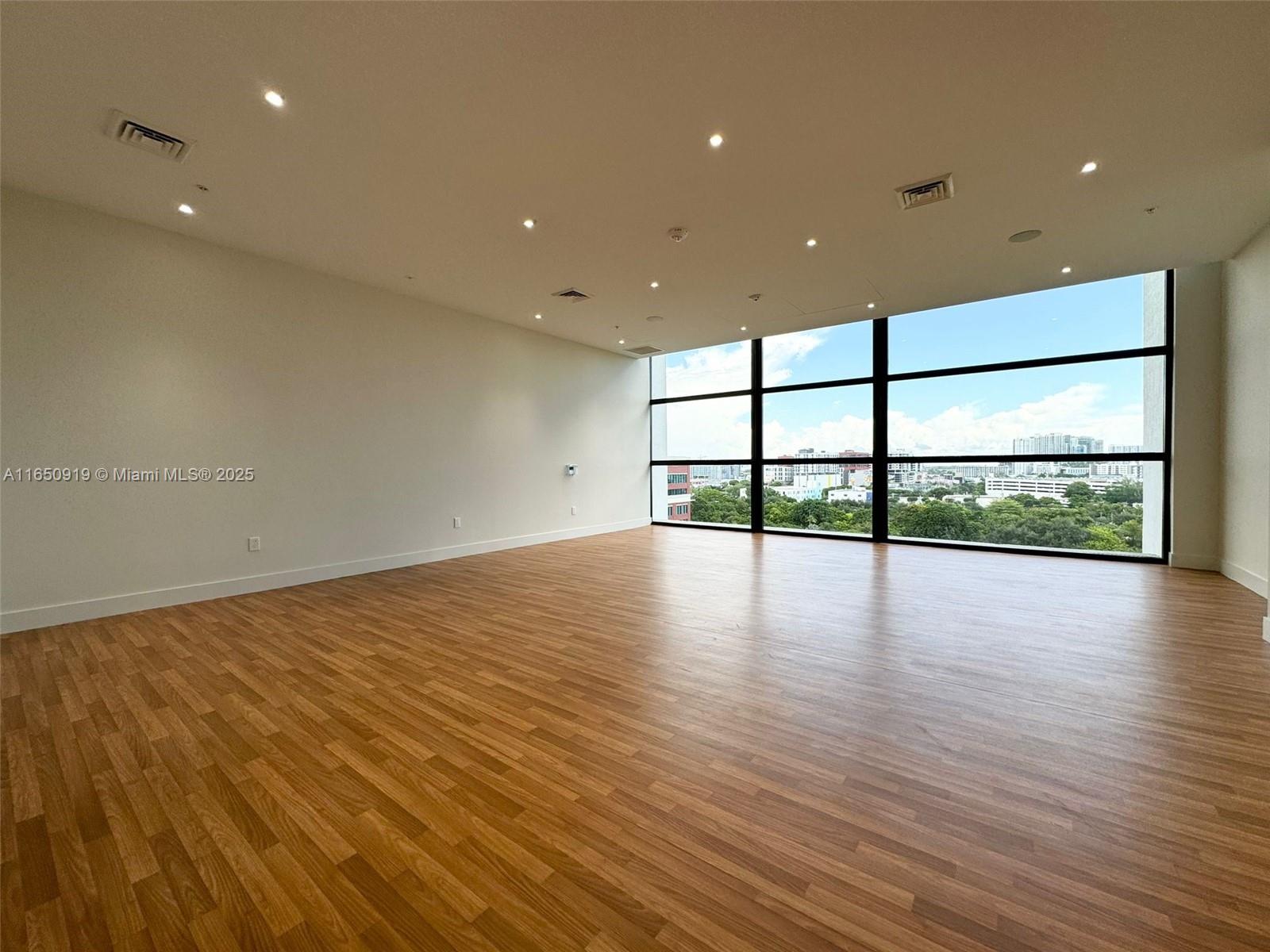 ROBBINS-GRAHAM & CHILLING - Residential Lease
