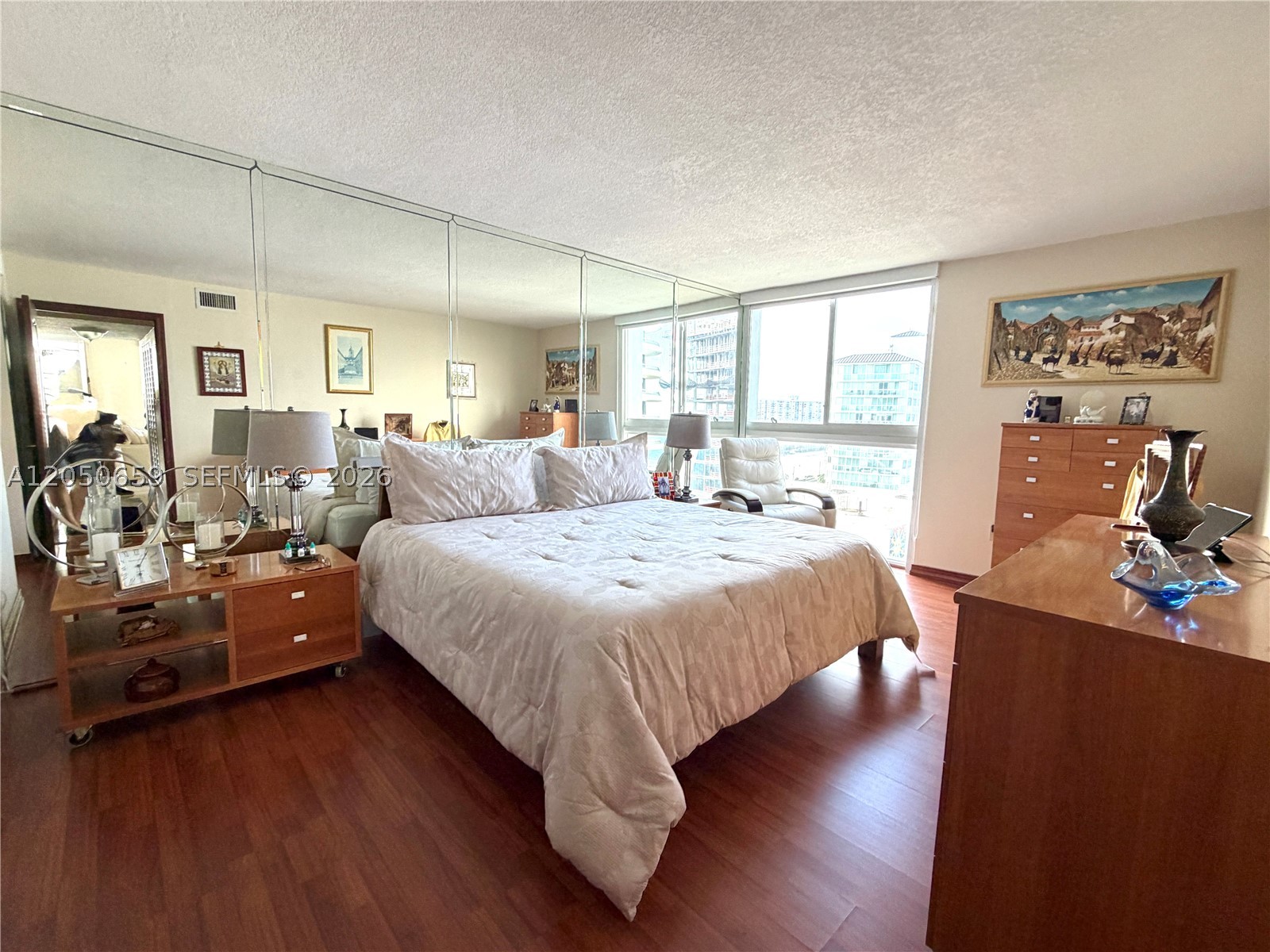 PORTUGAL TOWERS CONDO - Residential Lease