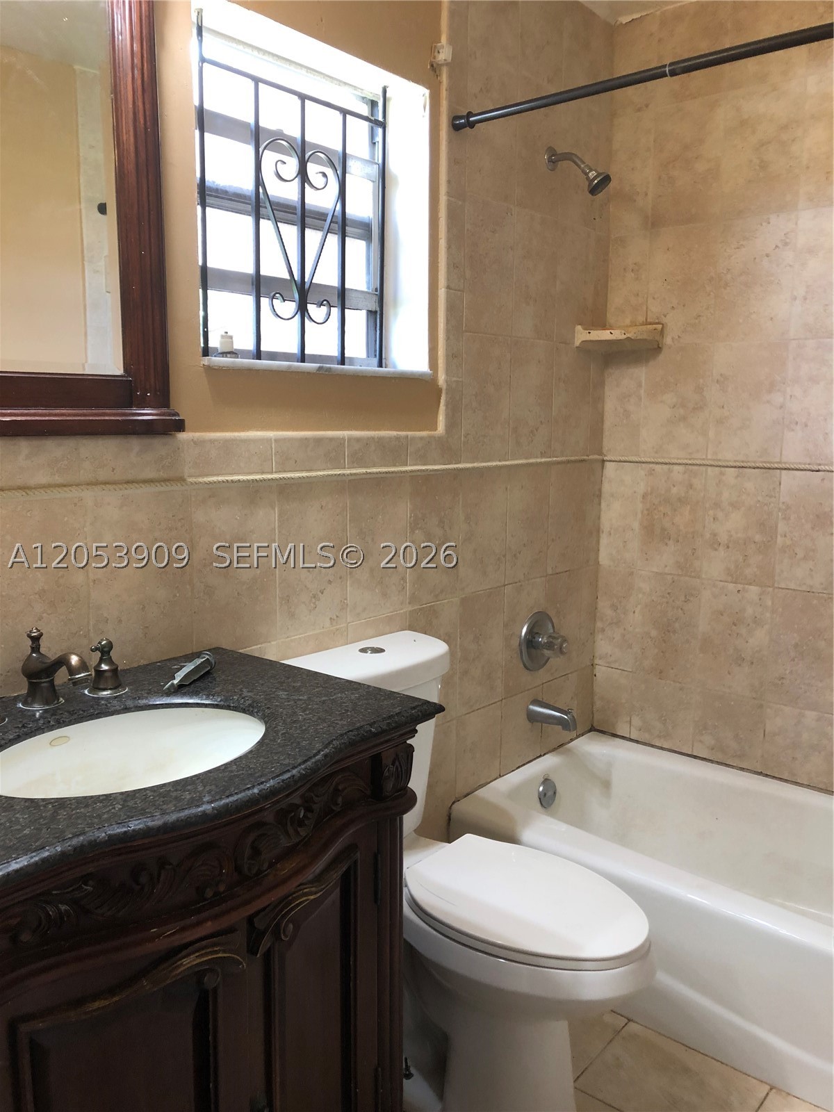 SIERRA RIDGE CONDO A - Residential Lease