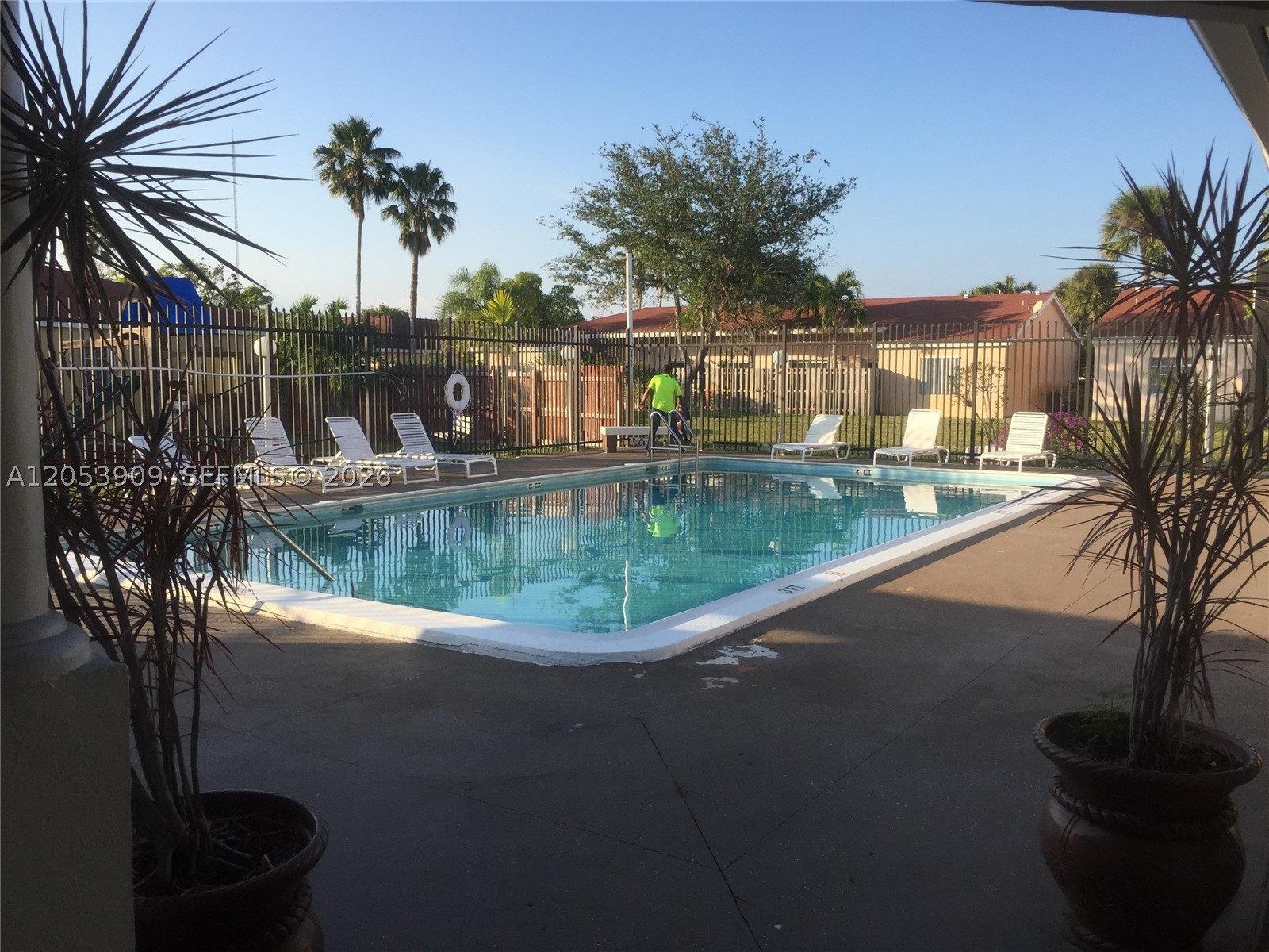 SIERRA RIDGE CONDO A - Residential Lease