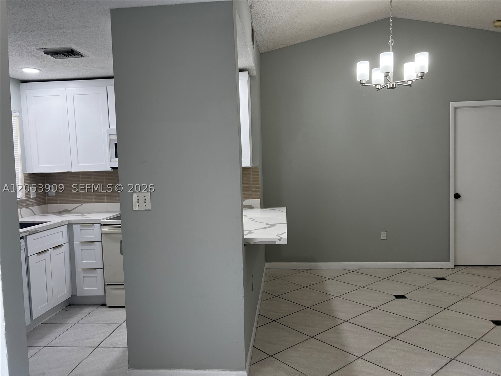 SIERRA RIDGE CONDO A - Residential Lease