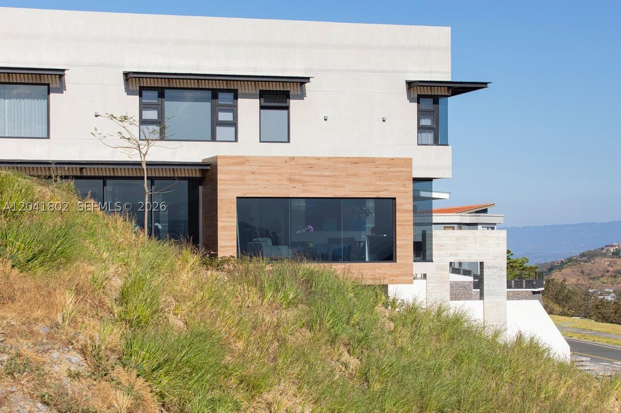 CERRO ALTO - Residential