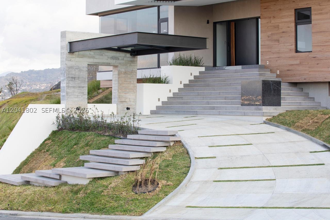CERRO ALTO - Residential