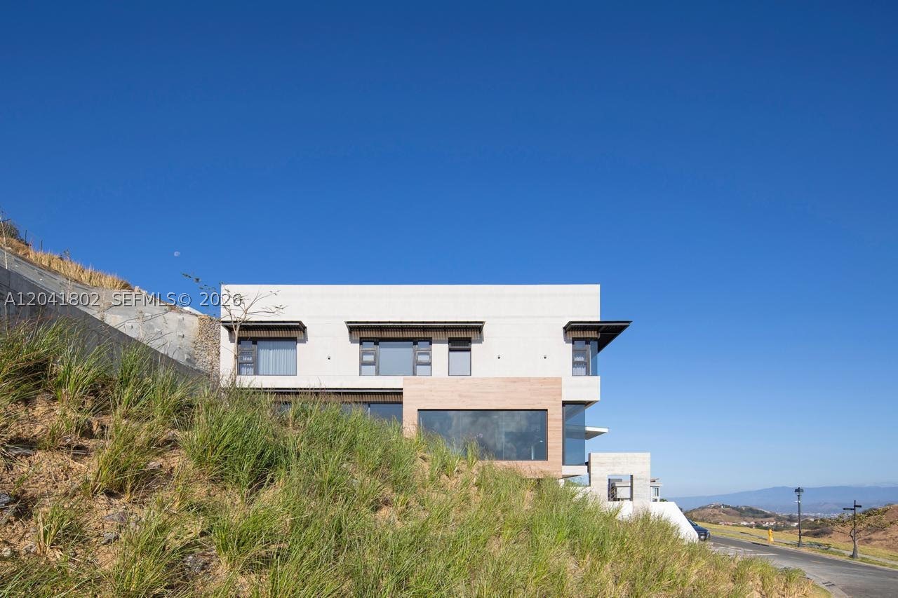 CERRO ALTO - Residential