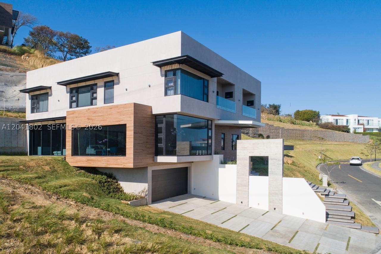 CERRO ALTO - Residential