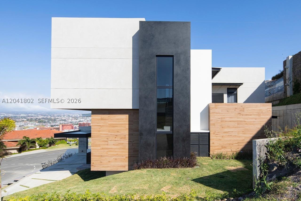 CERRO ALTO - Residential