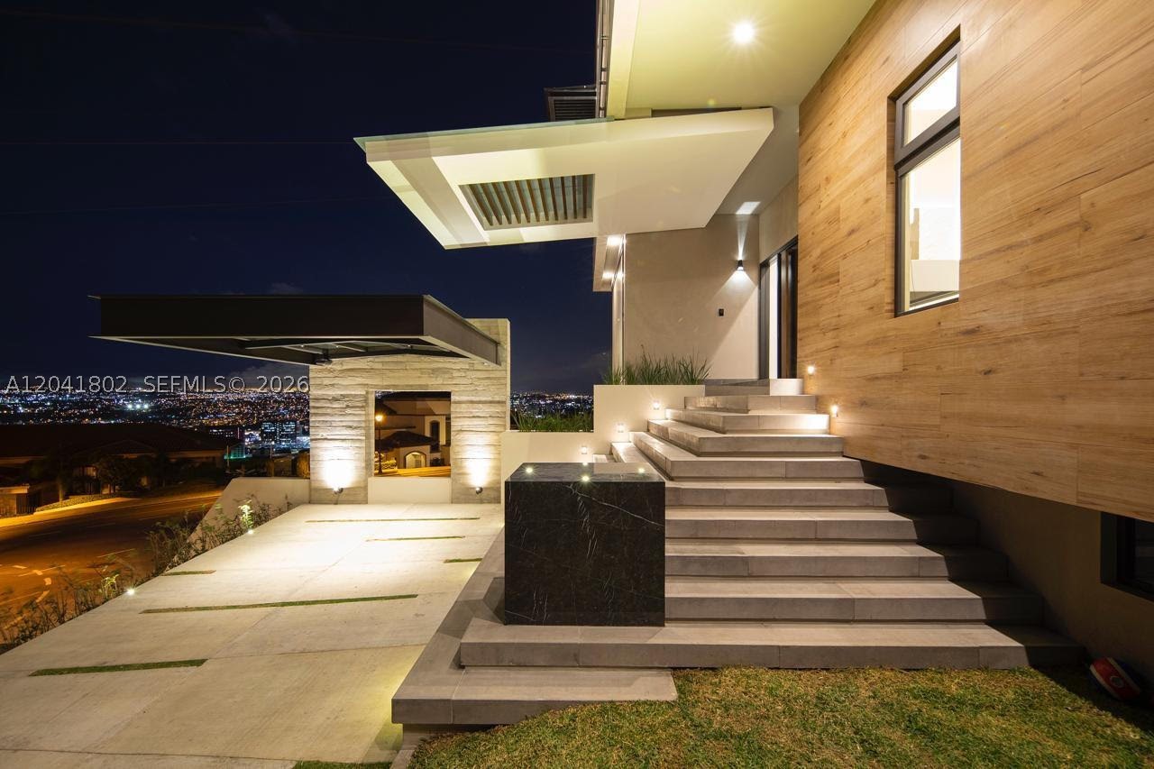 CERRO ALTO - Residential