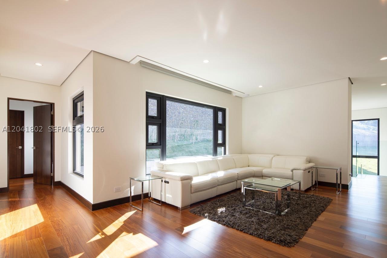 CERRO ALTO - Residential