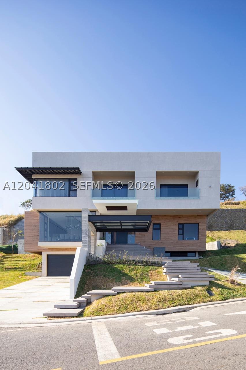 CERRO ALTO - Residential