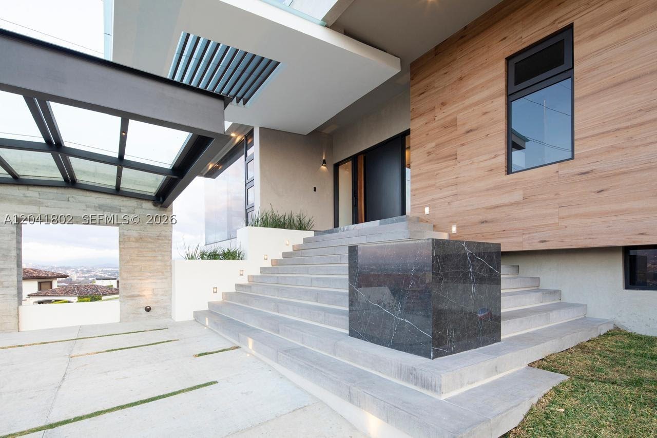 CERRO ALTO - Residential