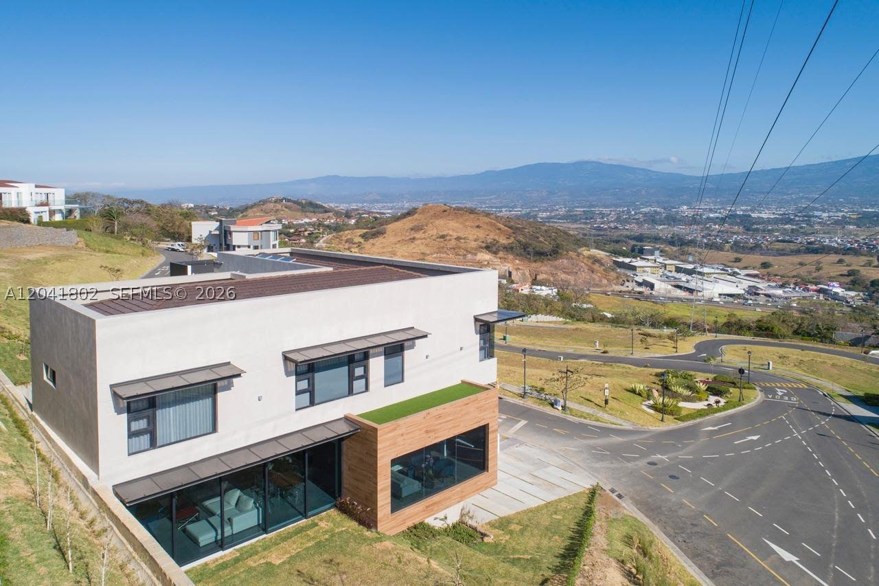 CERRO ALTO - Residential