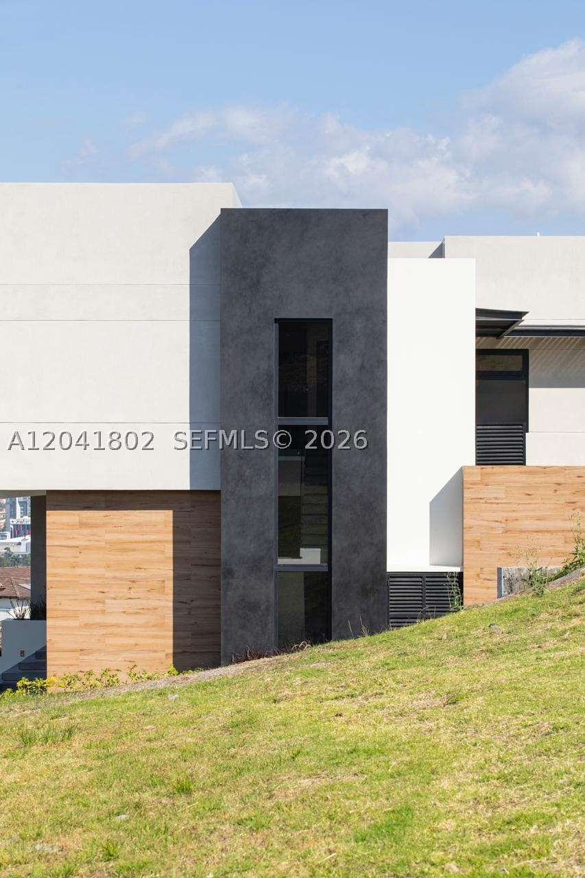 CERRO ALTO - Residential
