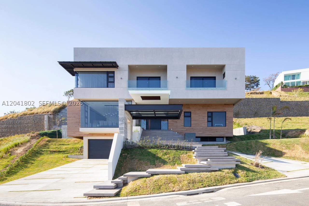 CERRO ALTO - Residential