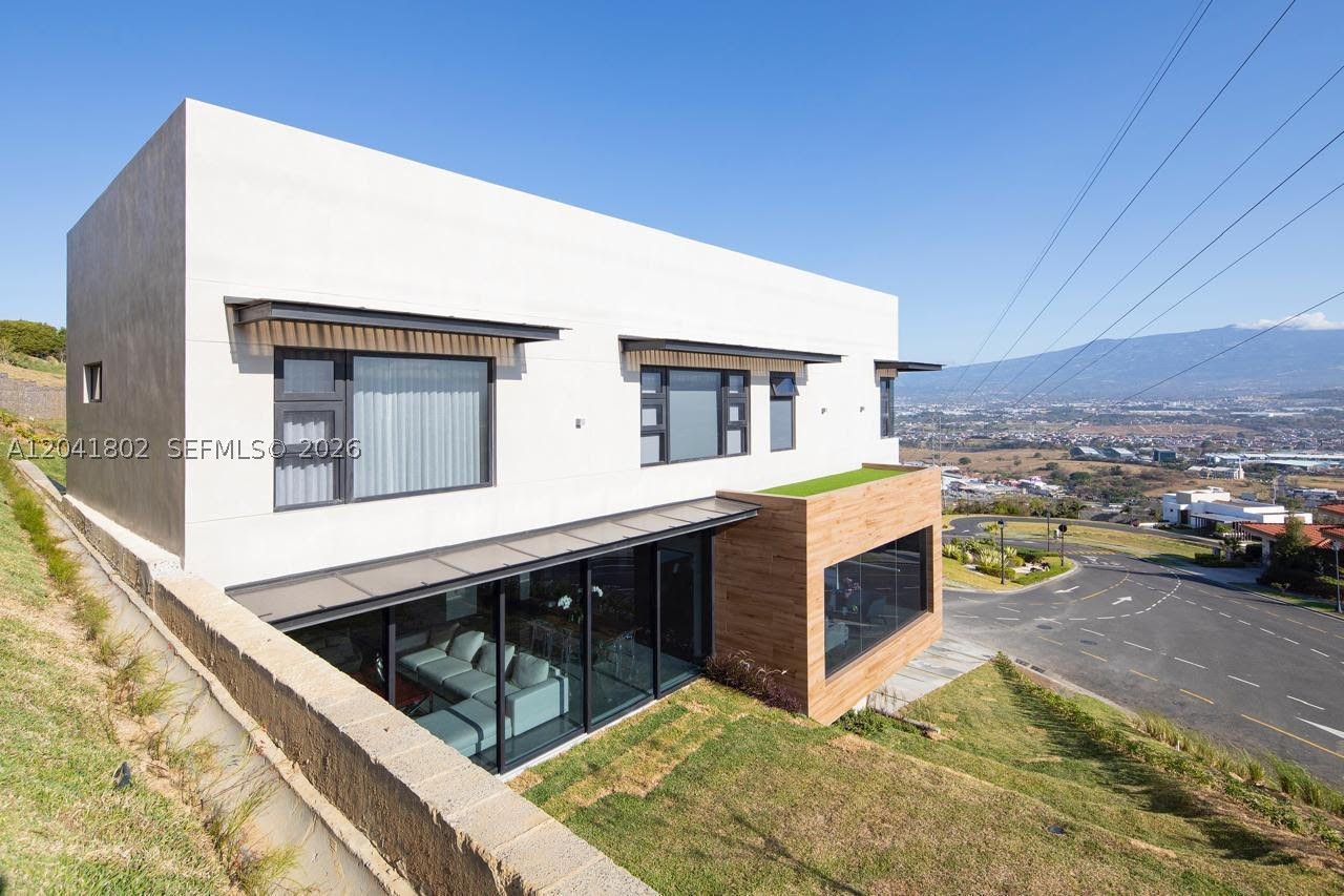 CERRO ALTO - Residential
