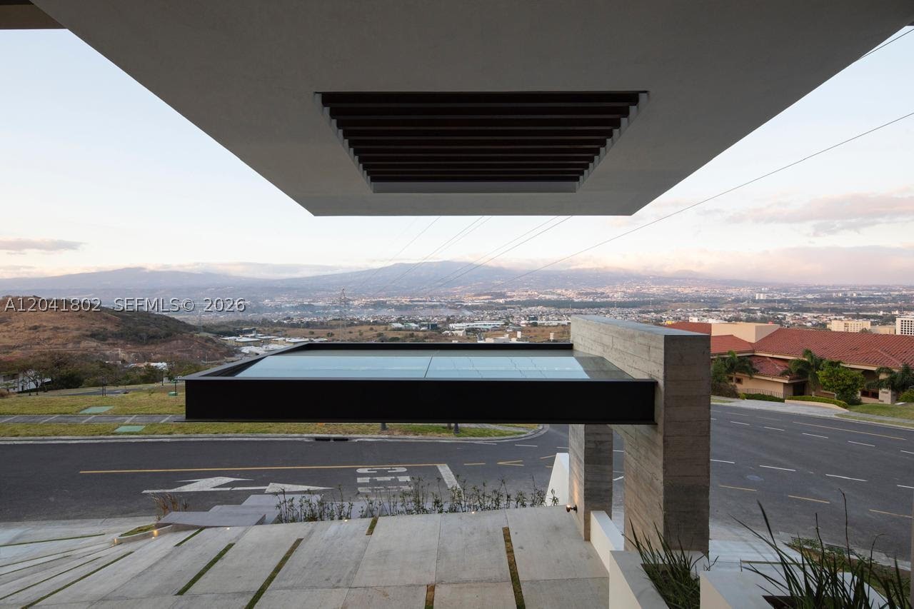 CERRO ALTO - Residential