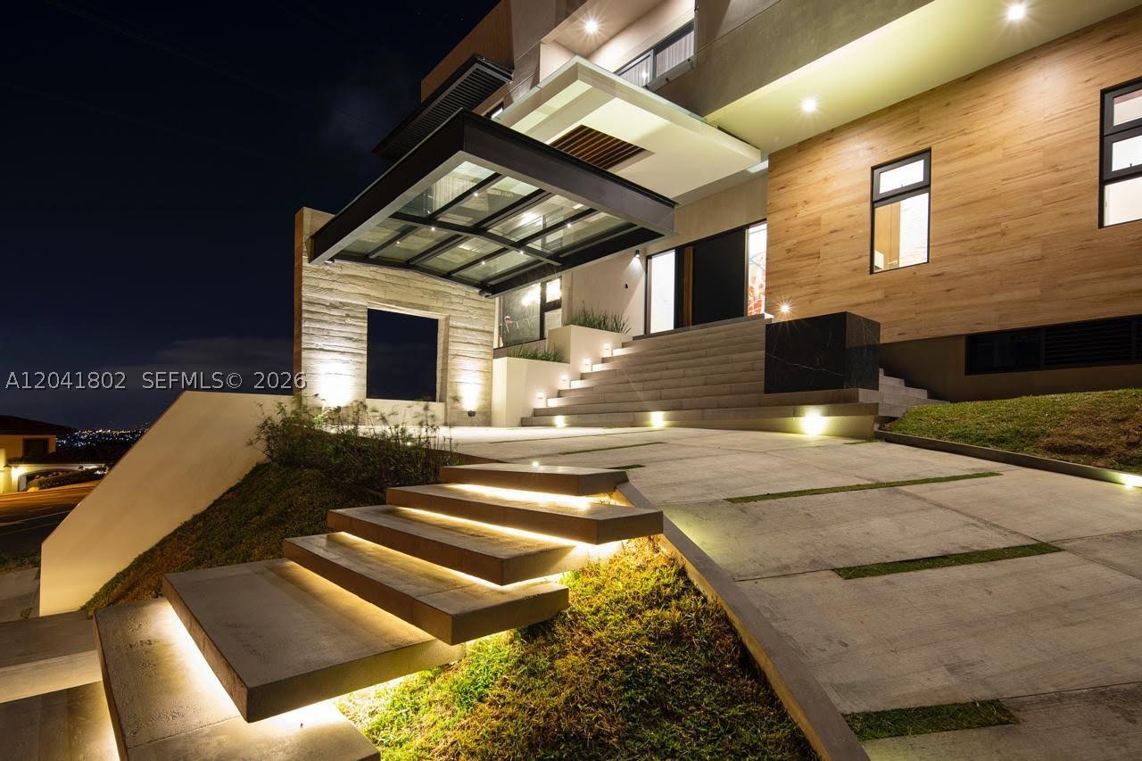 CERRO ALTO - Residential