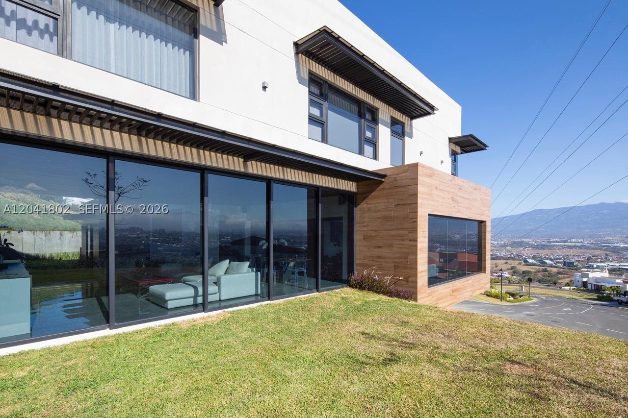 CERRO ALTO - Residential