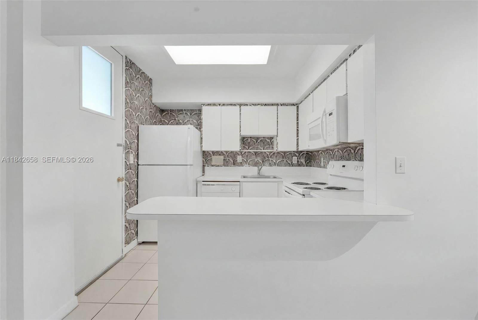PALM BAY CONDOMINIUM - Residential