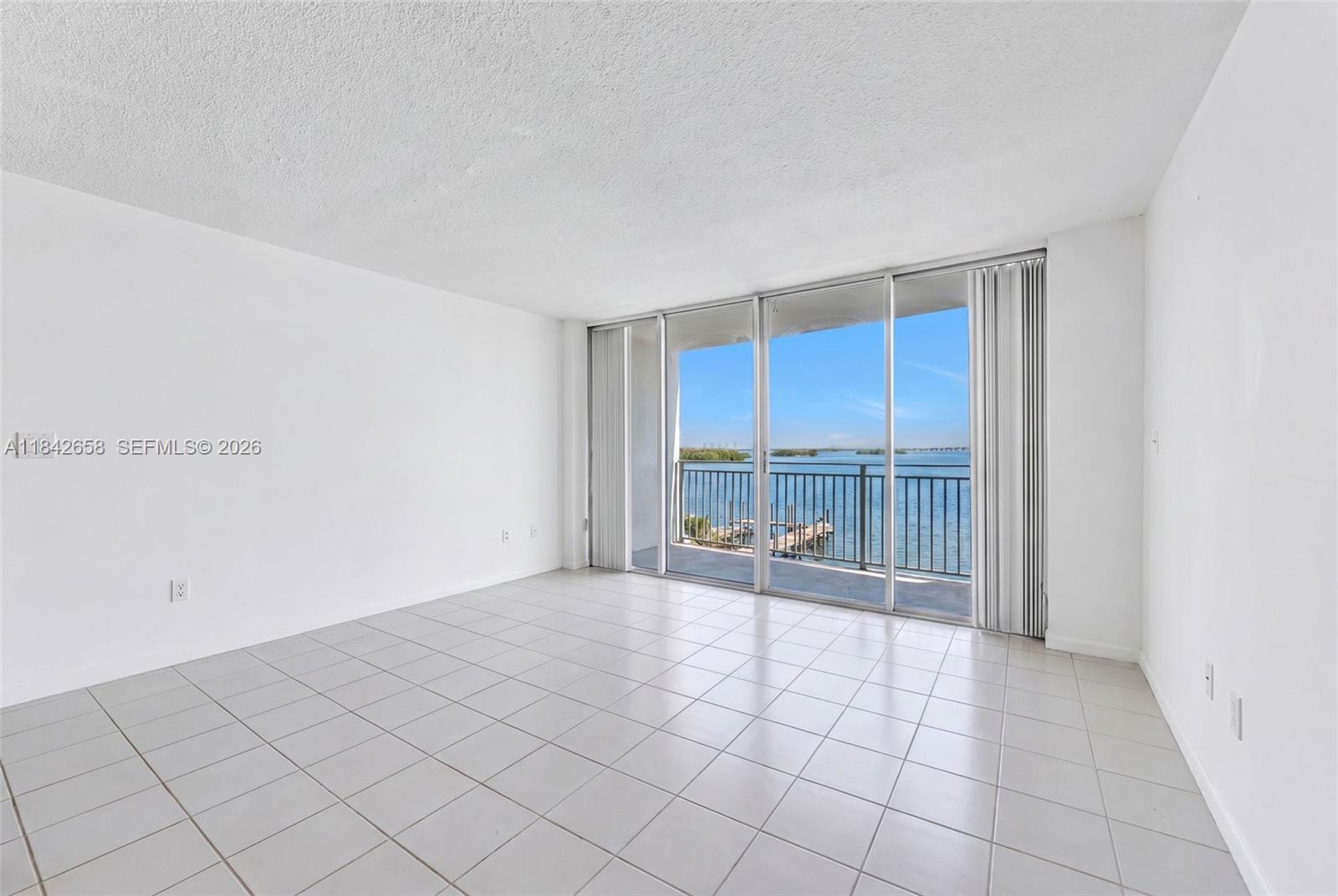 PALM BAY CONDOMINIUM - Residential