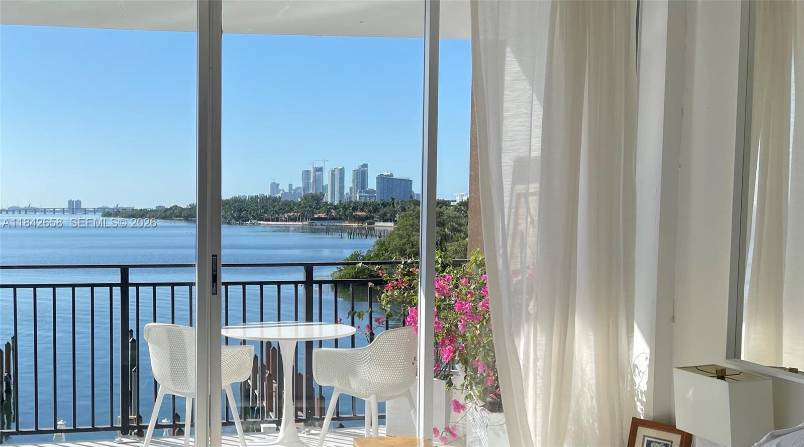 PALM BAY CONDOMINIUM - Residential