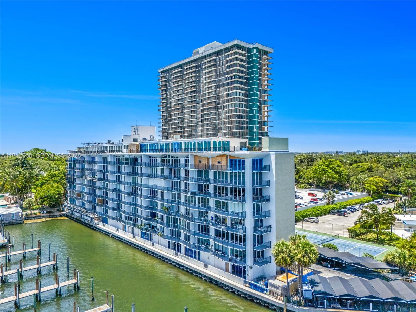 PALM BAY CONDOMINIUM - Residential