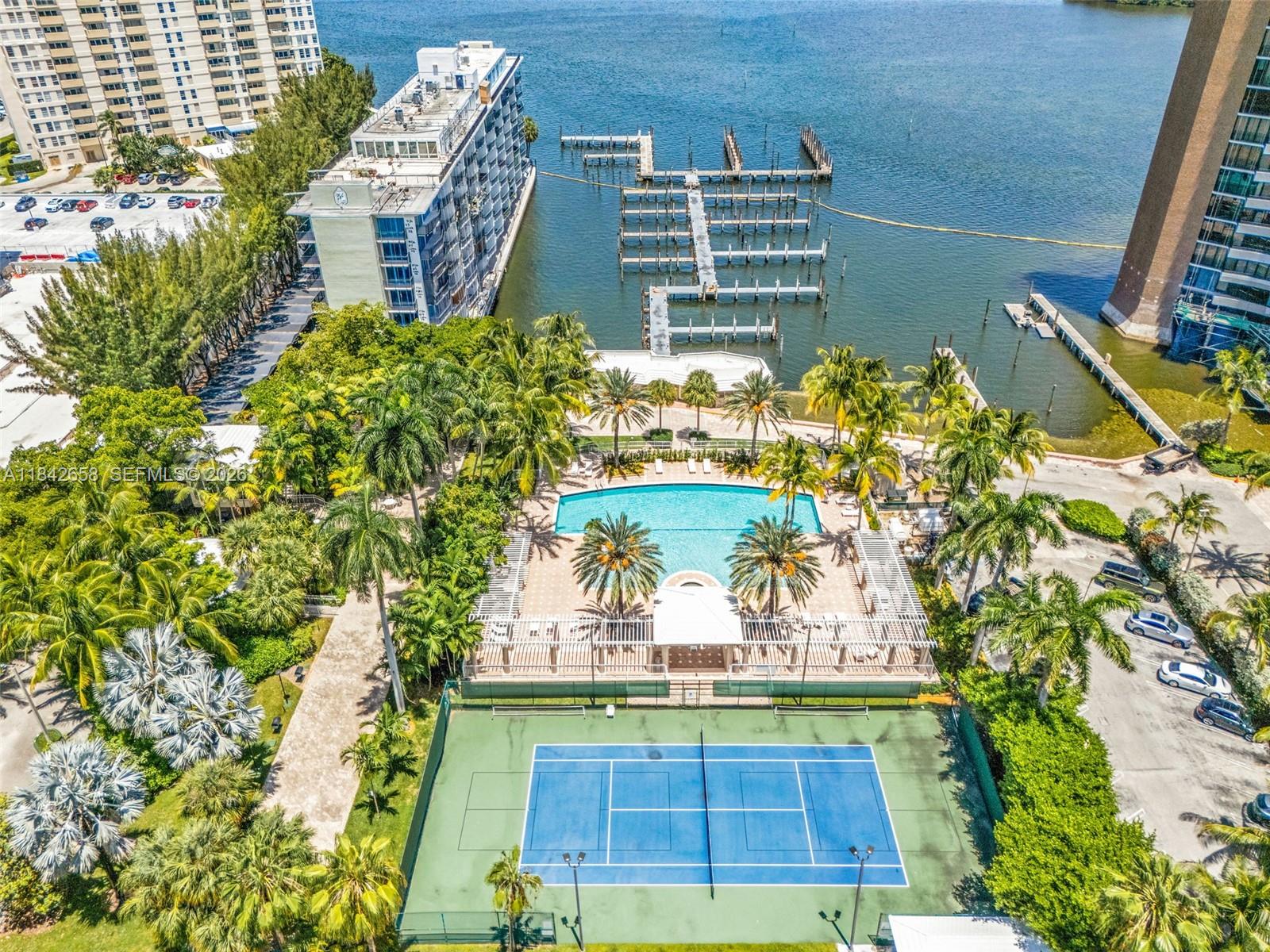 PALM BAY CONDOMINIUM - Residential