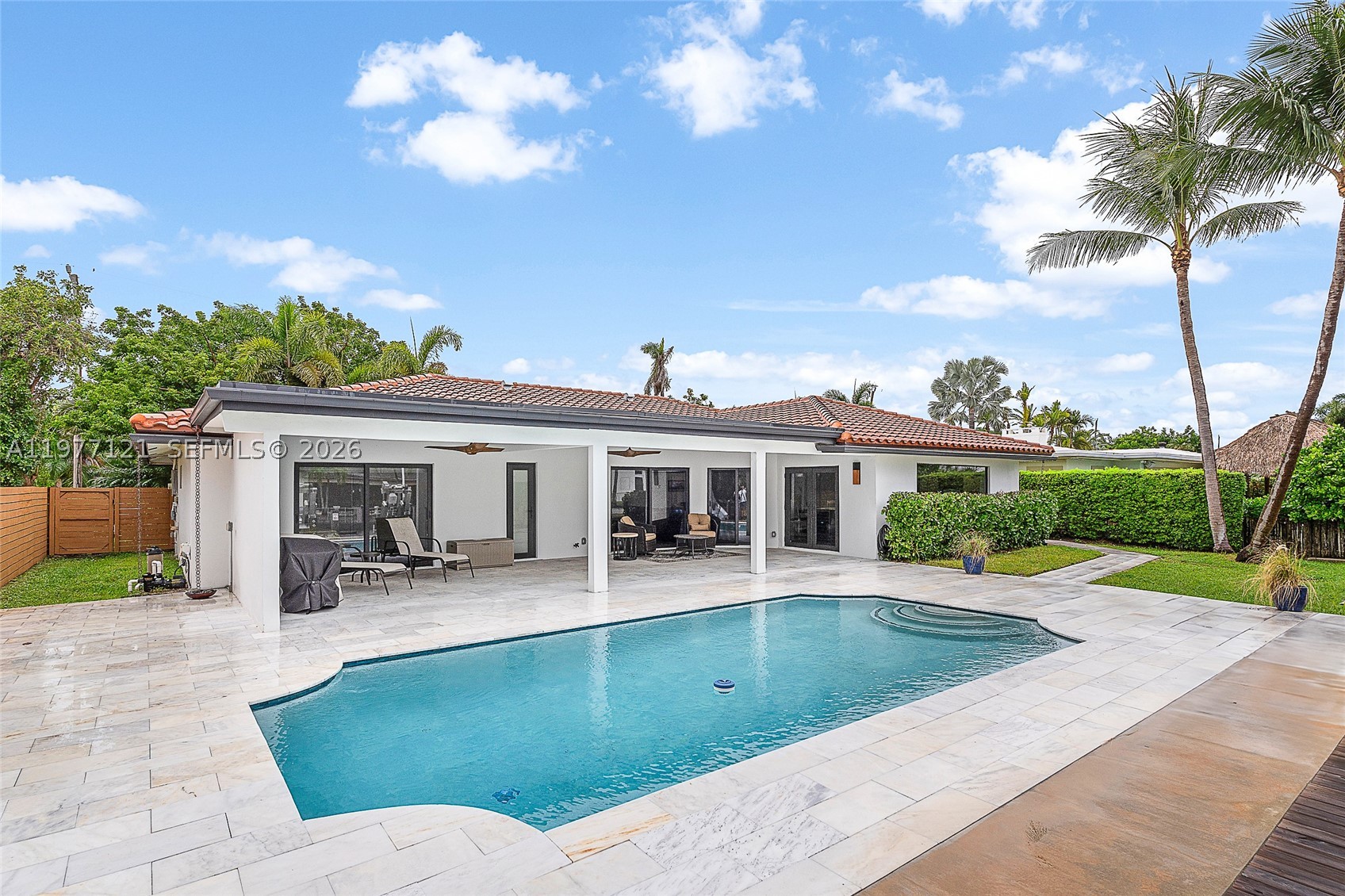 Country Club Isles - Residential