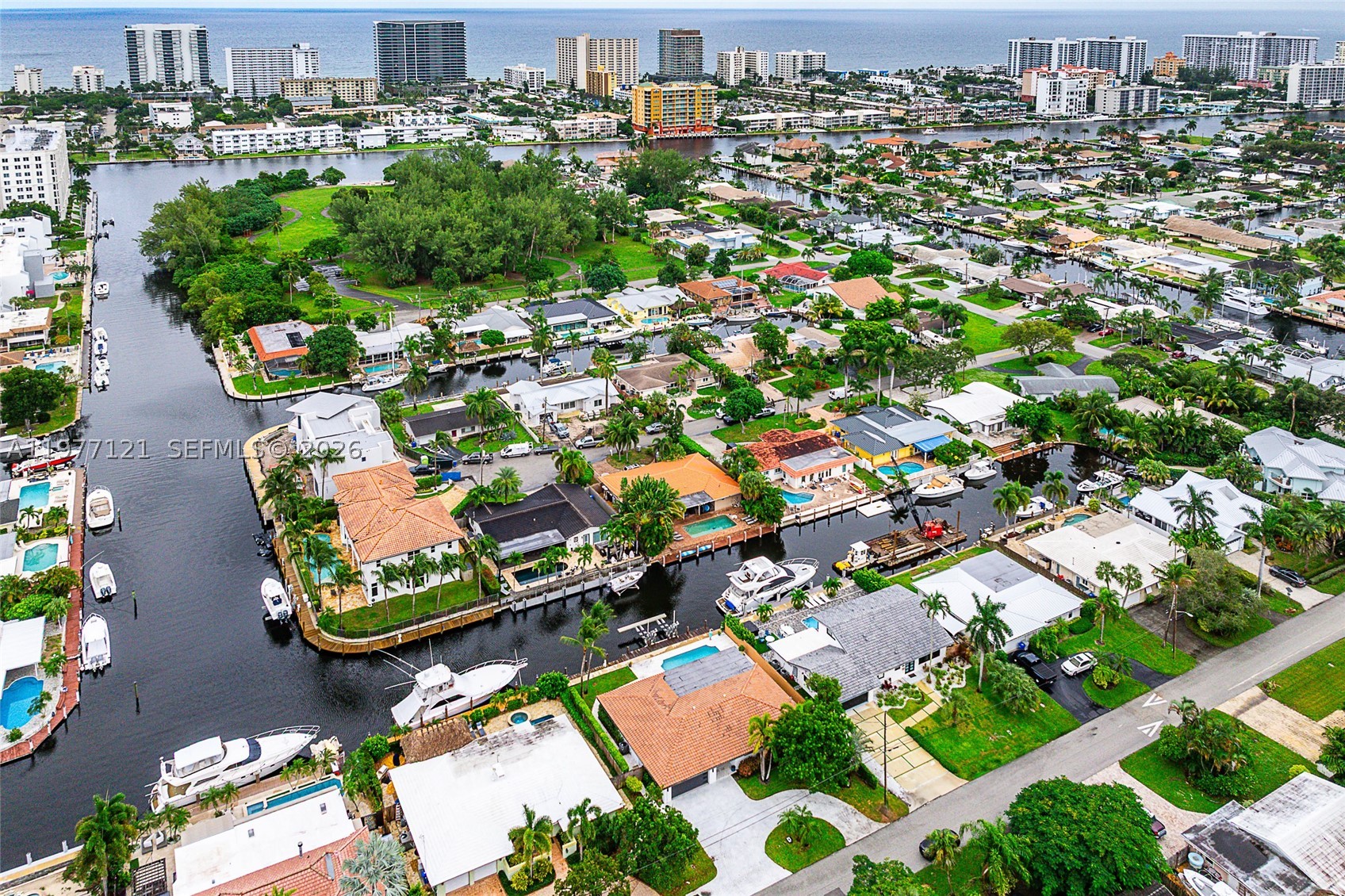 Country Club Isles - Residential