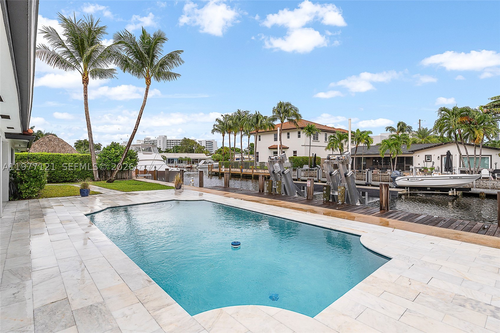 Country Club Isles - Residential