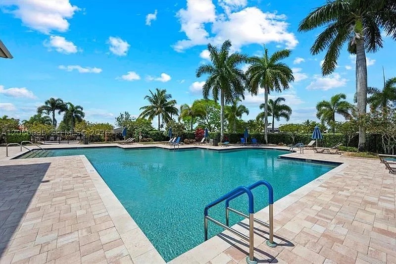 ISLES AT WELLINGTON 1 - Residential